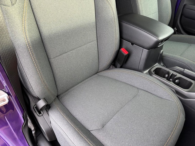 Jeep Gladiator Vehicle Full-screen Gallery Image 15