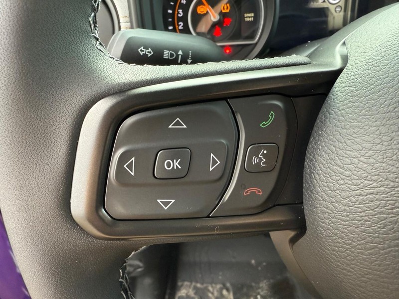 Jeep Gladiator Vehicle Full-screen Gallery Image 19