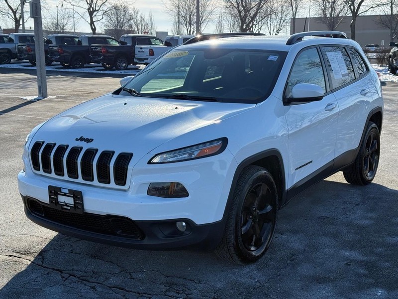 Jeep Cherokee Vehicle Full-screen Gallery Image 8