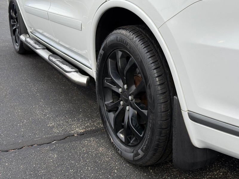 Dodge Durango Vehicle Full-screen Gallery Image 06