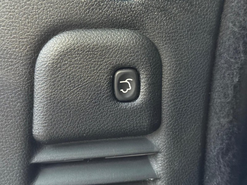 Dodge Durango Vehicle Full-screen Gallery Image 08