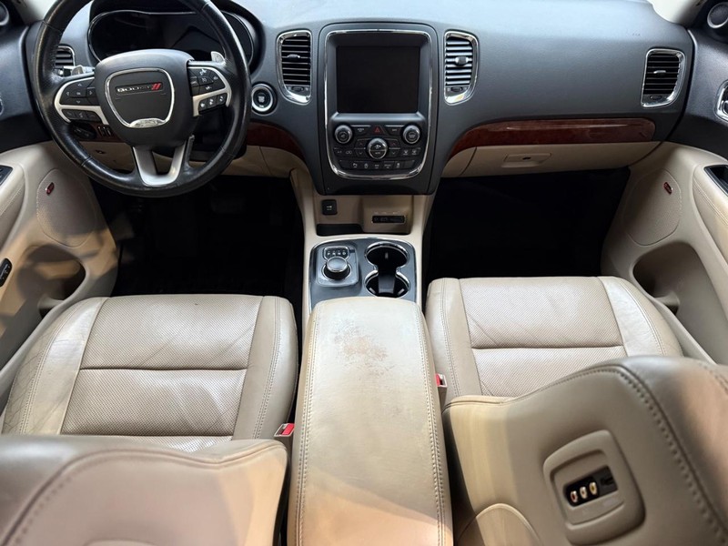Dodge Durango Vehicle Full-screen Gallery Image 15