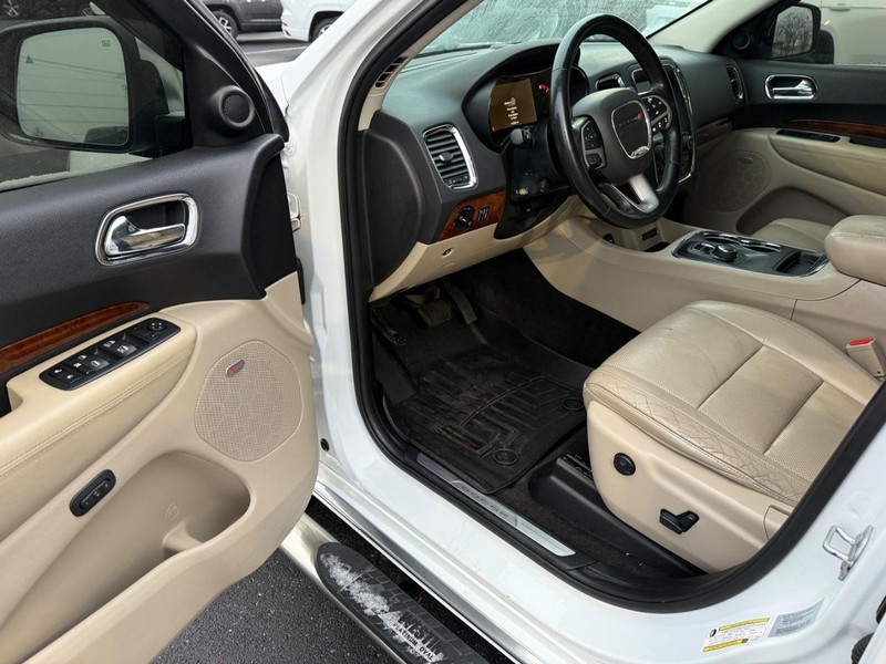 Dodge Durango Vehicle Full-screen Gallery Image 20