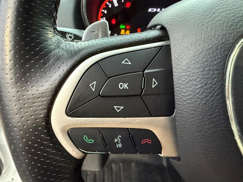 Dodge Durango Vehicle Full-screen Gallery Image 23