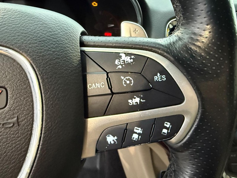 Dodge Durango Vehicle Full-screen Gallery Image 24