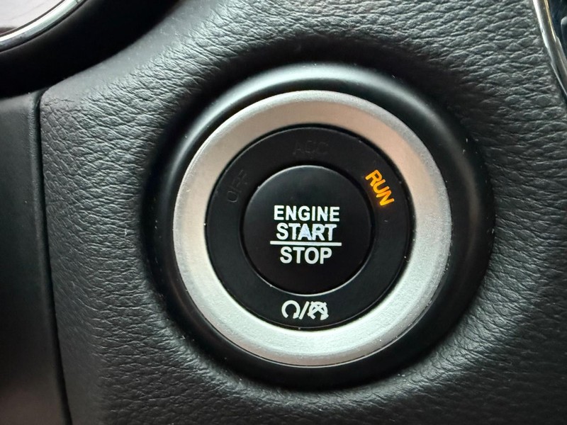 Dodge Durango Vehicle Full-screen Gallery Image 25