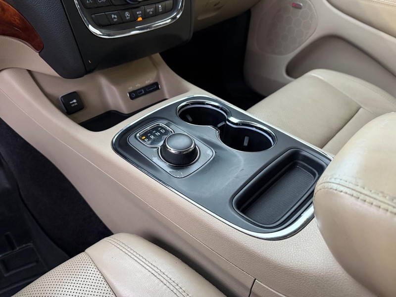 Dodge Durango Vehicle Full-screen Gallery Image 30