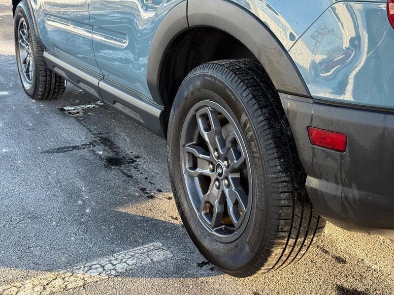 Ford Bronco Sport Vehicle Full-screen Gallery Image 06