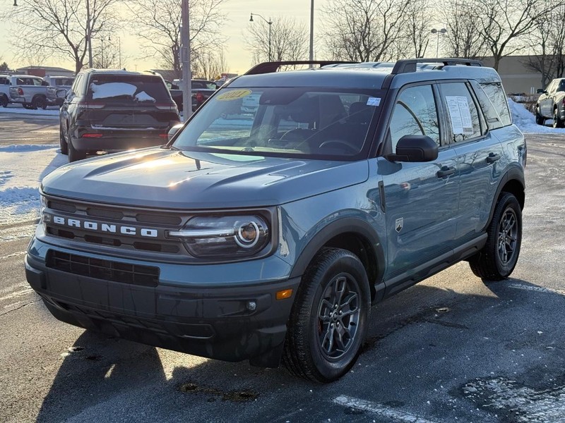 Ford Bronco Sport Vehicle Full-screen Gallery Image 08