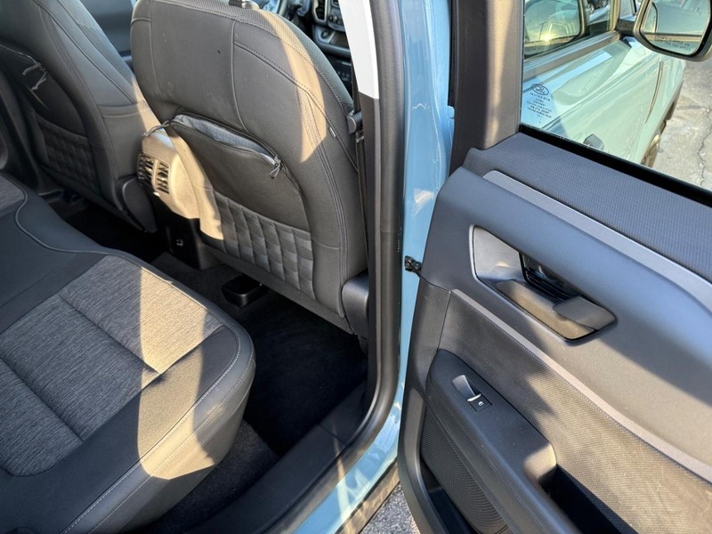 Ford Bronco Sport Vehicle Full-screen Gallery Image 11