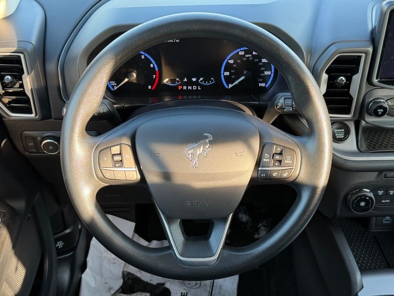 Ford Bronco Sport Vehicle Full-screen Gallery Image 13