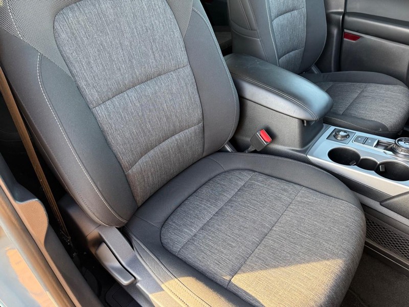 Ford Bronco Sport Vehicle Full-screen Gallery Image 15