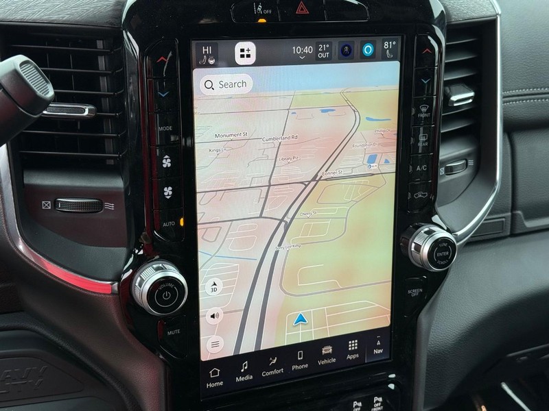 Ram 2500 Vehicle Full-screen Gallery Image 24