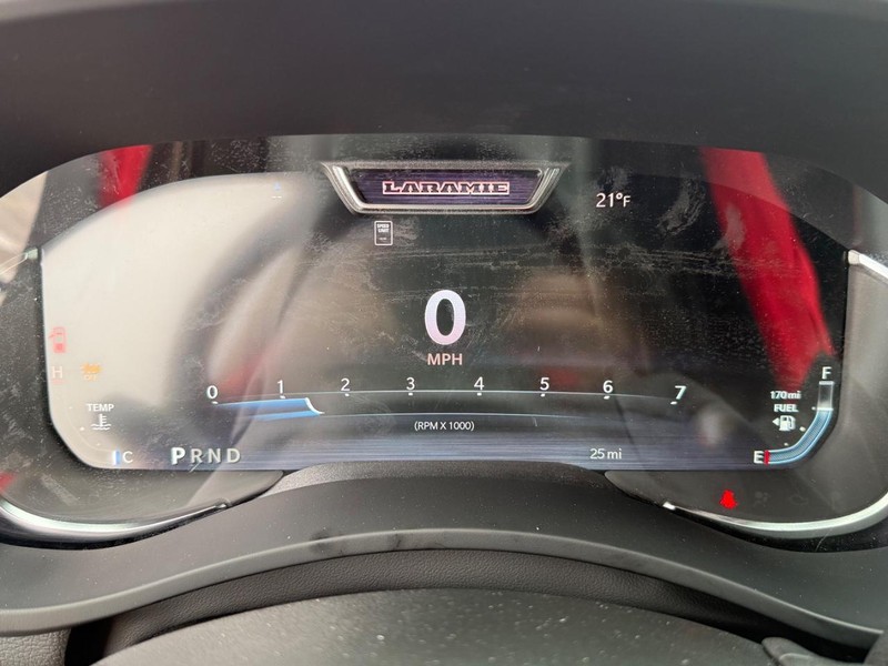 Ram 2500 Vehicle Full-screen Gallery Image 29