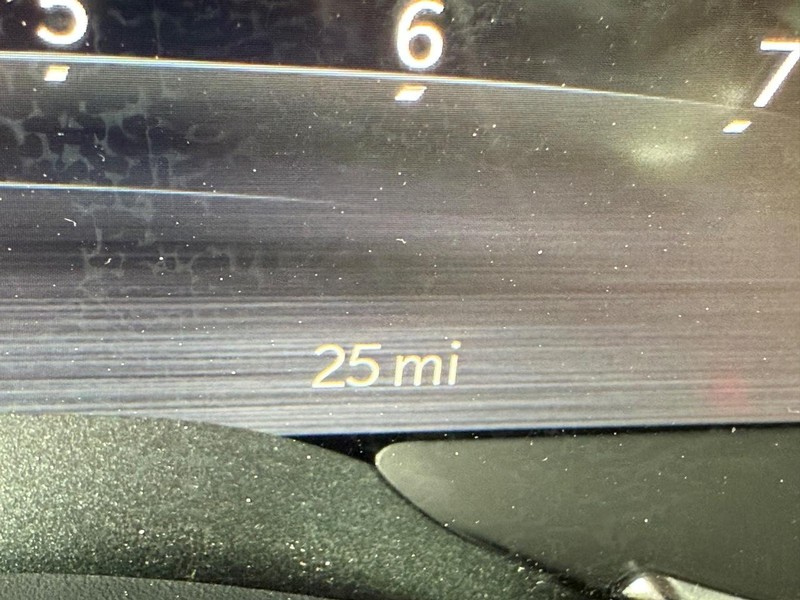 Ram 2500 Vehicle Full-screen Gallery Image 30