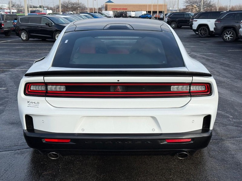Dodge Charger Vehicle Full-screen Gallery Image 4
