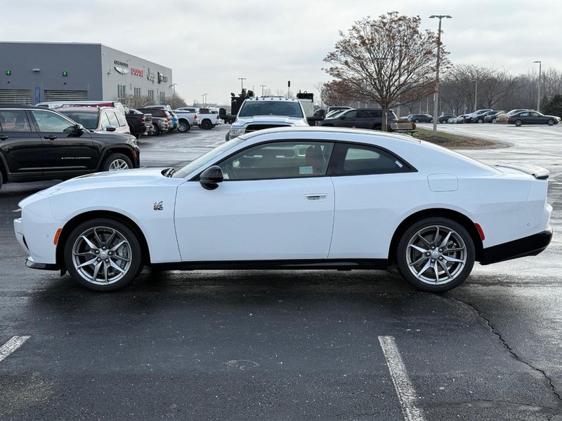 Dodge Charger Vehicle Full-screen Gallery Image 9