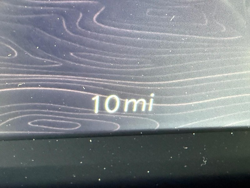 Jeep Grand Cherokee Vehicle Full-screen Gallery Image 32