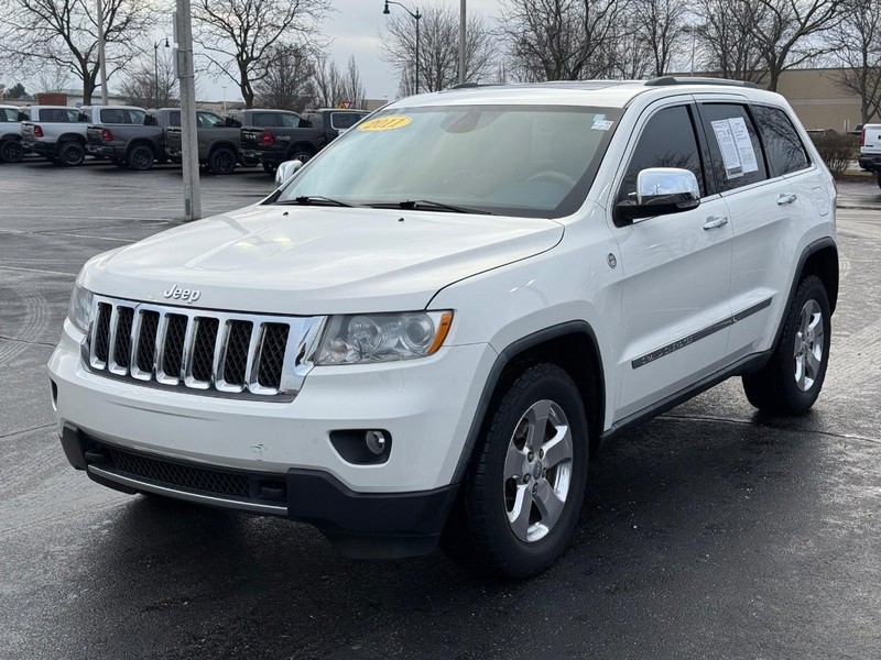 Jeep Grand Cherokee Vehicle Full-screen Gallery Image 10