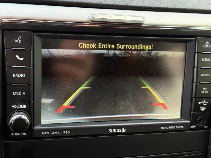 Jeep Grand Cherokee Vehicle Full-screen Gallery Image 27