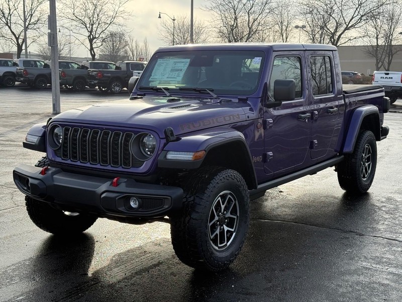 Jeep Gladiator Vehicle Full-screen Gallery Image 9