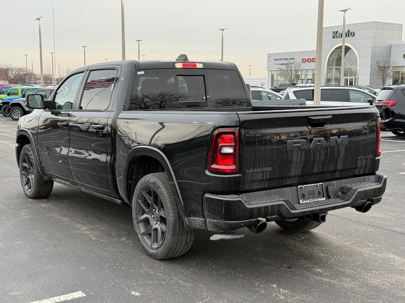 Ram 1500 Vehicle Full-screen Gallery Image 5