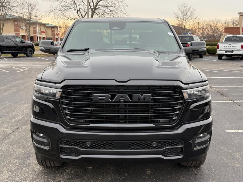 Ram 1500 Vehicle Full-screen Gallery Image 10