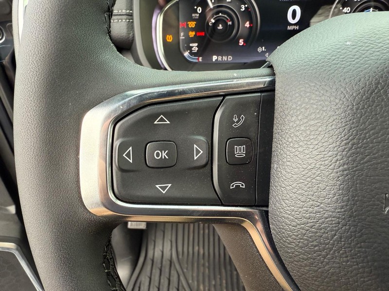 Ram 3500 Vehicle Full-screen Gallery Image 20