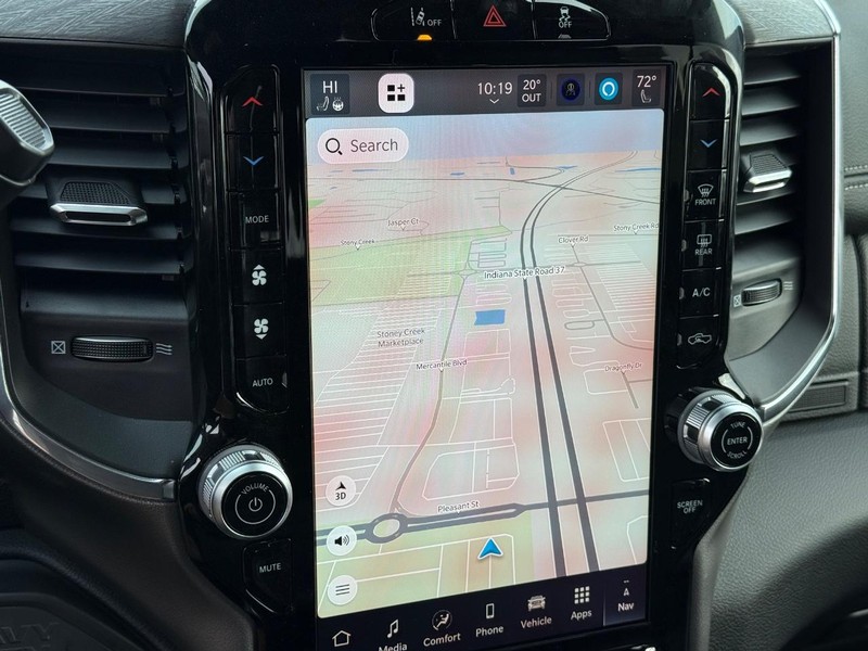 Ram 3500 Vehicle Full-screen Gallery Image 23