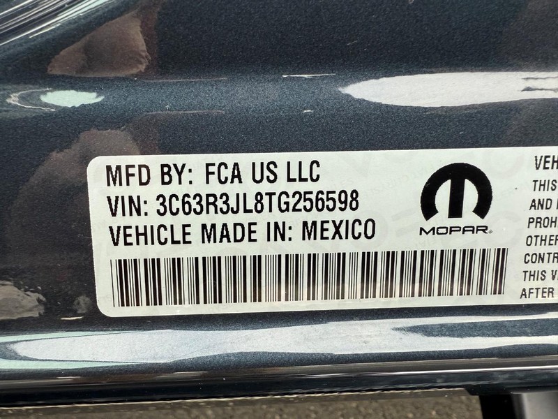 Ram 3500 Vehicle Full-screen Gallery Image 30