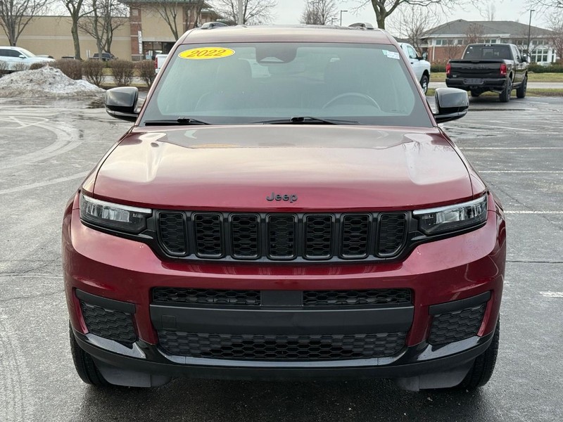 Jeep Grand Cherokee L Vehicle Full-screen Gallery Image 11