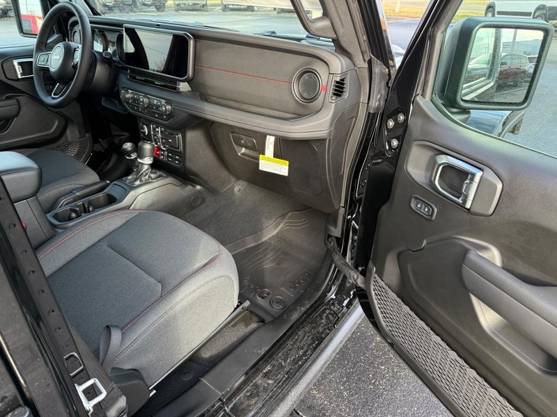 Jeep Gladiator Vehicle Full-screen Gallery Image 14