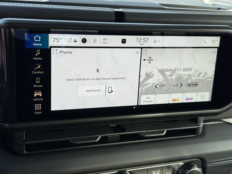 Jeep Gladiator Vehicle Full-screen Gallery Image 23