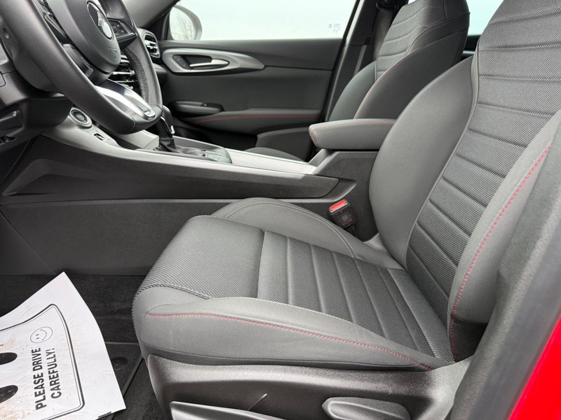 Dodge Hornet Vehicle Full-screen Gallery Image 18