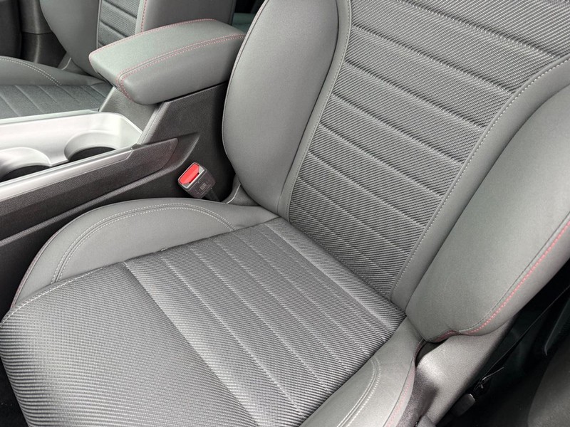 Dodge Hornet Vehicle Full-screen Gallery Image 30