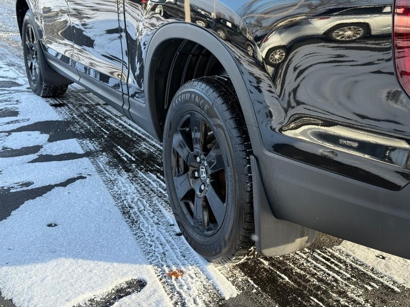 Honda Ridgeline Vehicle Full-screen Gallery Image 06