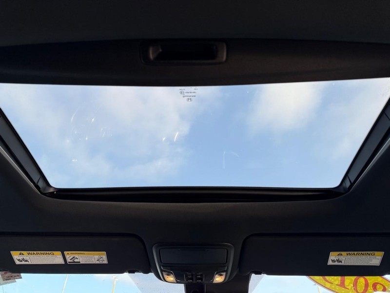 Honda Ridgeline Vehicle Full-screen Gallery Image 11