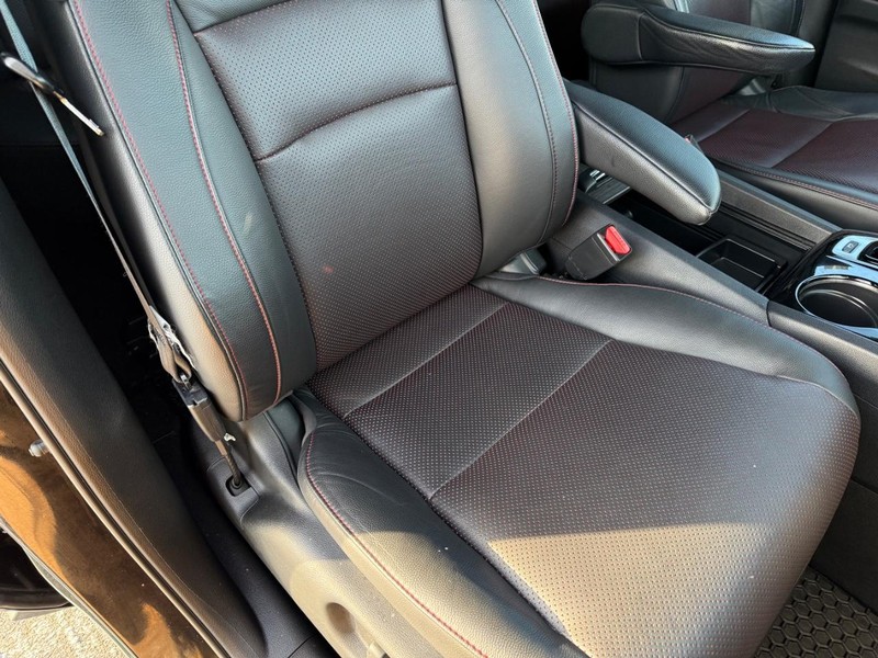 Honda Ridgeline Vehicle Full-screen Gallery Image 15