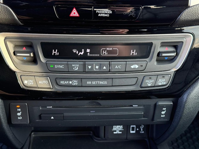 Honda Ridgeline Vehicle Full-screen Gallery Image 25