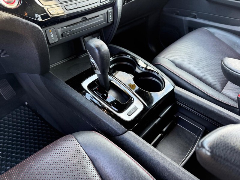 Honda Ridgeline Vehicle Full-screen Gallery Image 26