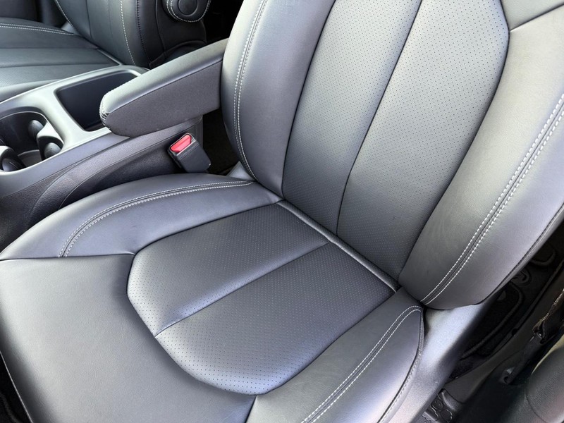 Chrysler Pacifica Vehicle Full-screen Gallery Image 30