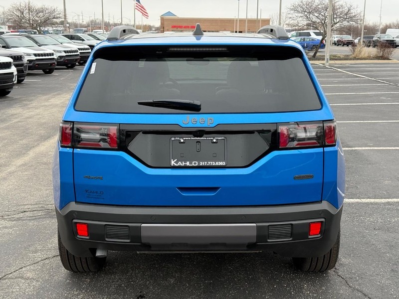 Jeep Cherokee Vehicle Full-screen Gallery Image 4