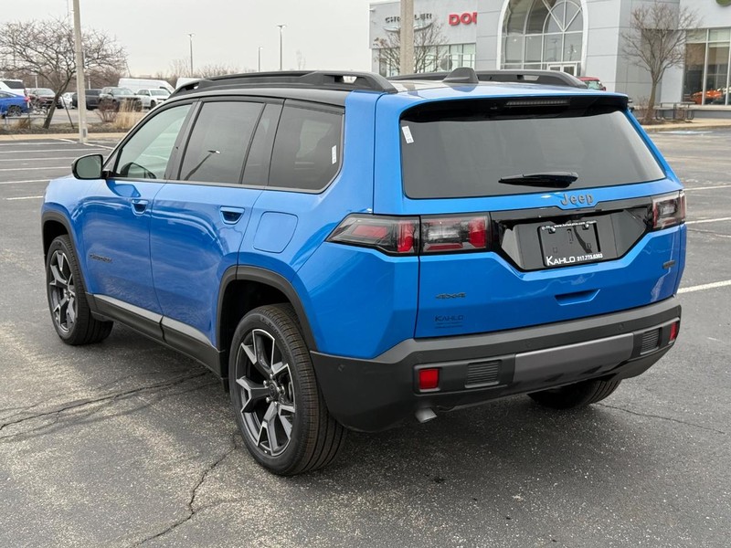 Jeep Cherokee Vehicle Full-screen Gallery Image 5