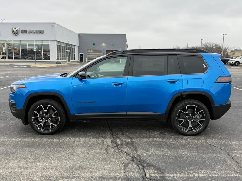 Jeep Cherokee Vehicle Full-screen Gallery Image 9