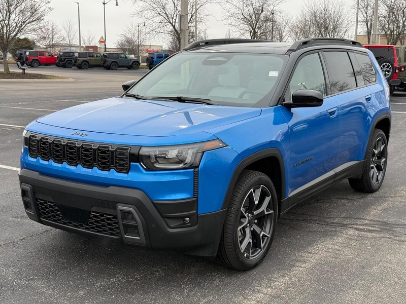 Jeep Cherokee Vehicle Full-screen Gallery Image 10