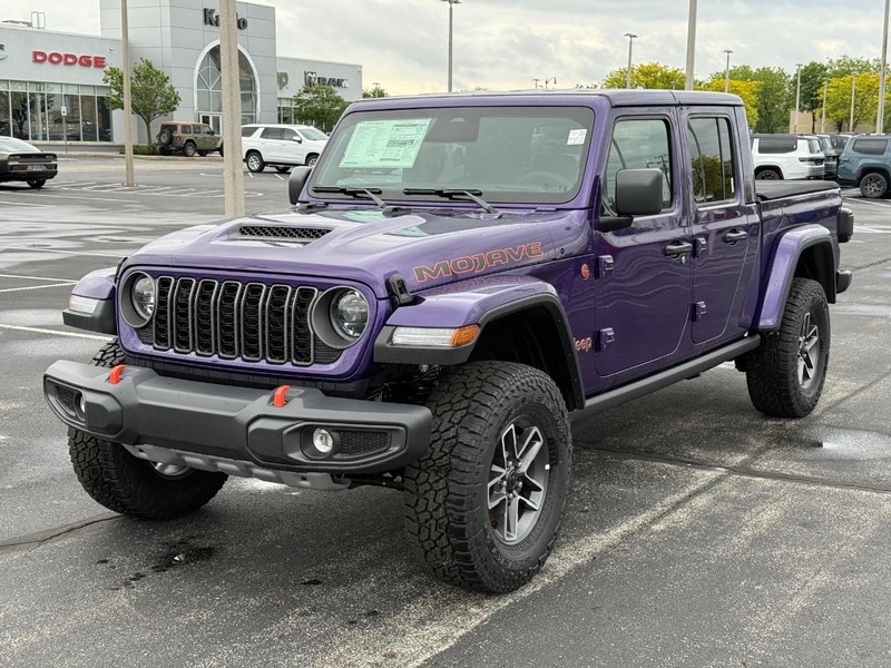 Jeep Gladiator Vehicle Full-screen Gallery Image 9