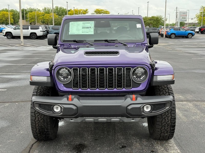 Jeep Gladiator Vehicle Full-screen Gallery Image 10