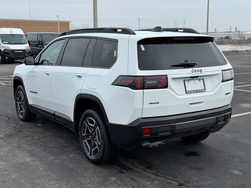 Jeep Cherokee Vehicle Full-screen Gallery Image 5