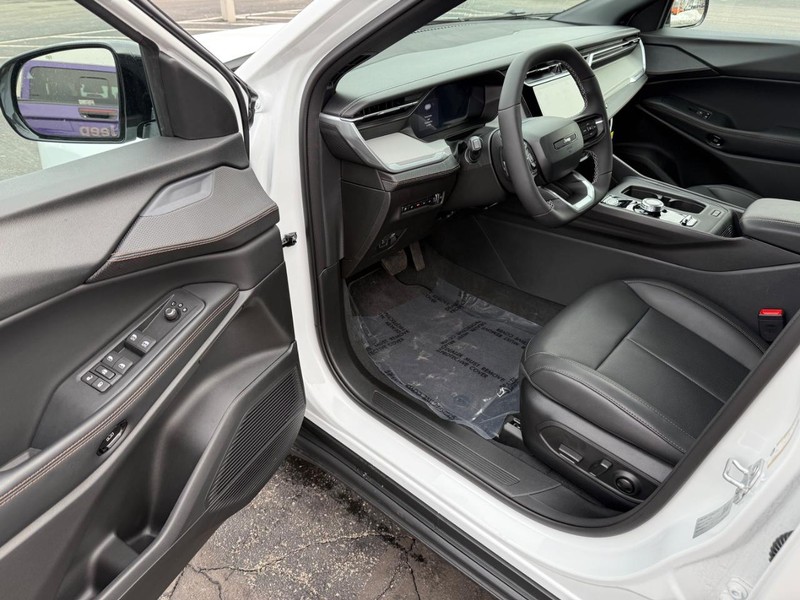 Jeep Cherokee Vehicle Full-screen Gallery Image 18