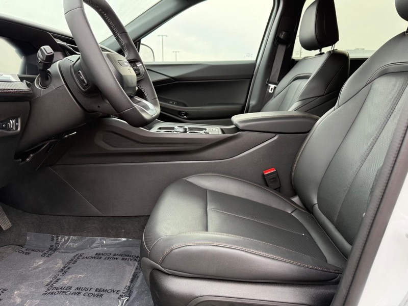 Jeep Cherokee Vehicle Full-screen Gallery Image 19